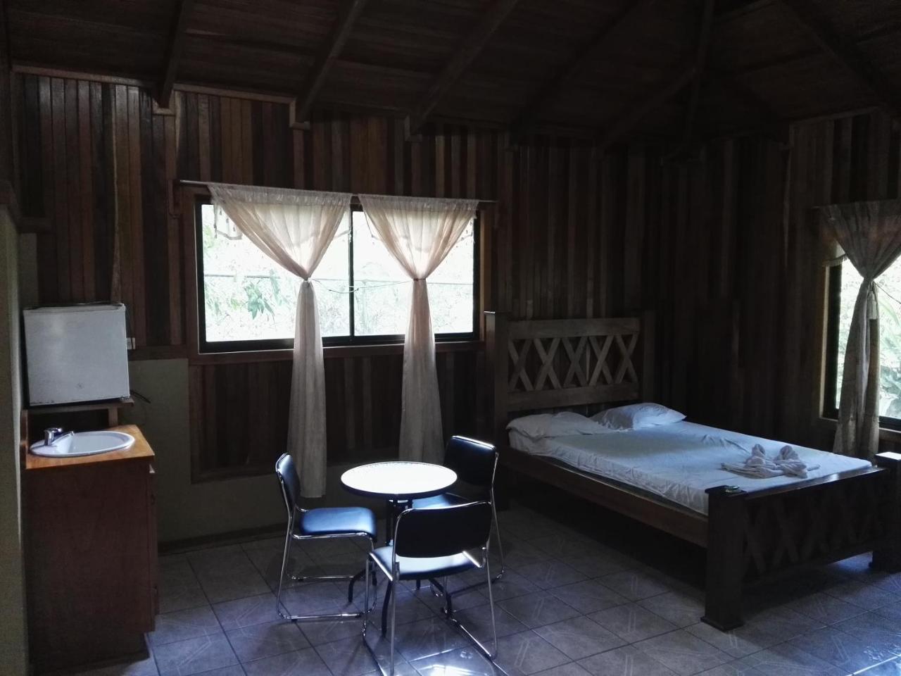 Hotel Rancho Las Cabanas Guapiles Exterior photo